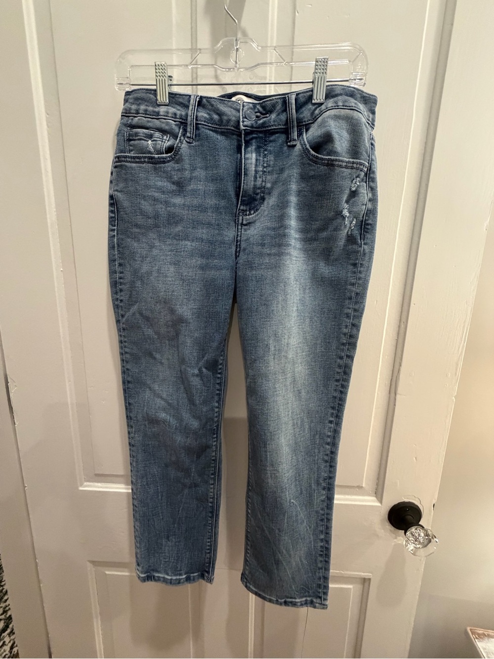 Studio Light Blue Cropped Ankle Jeans